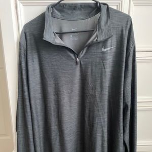 Nike Quarter Zip Size XL